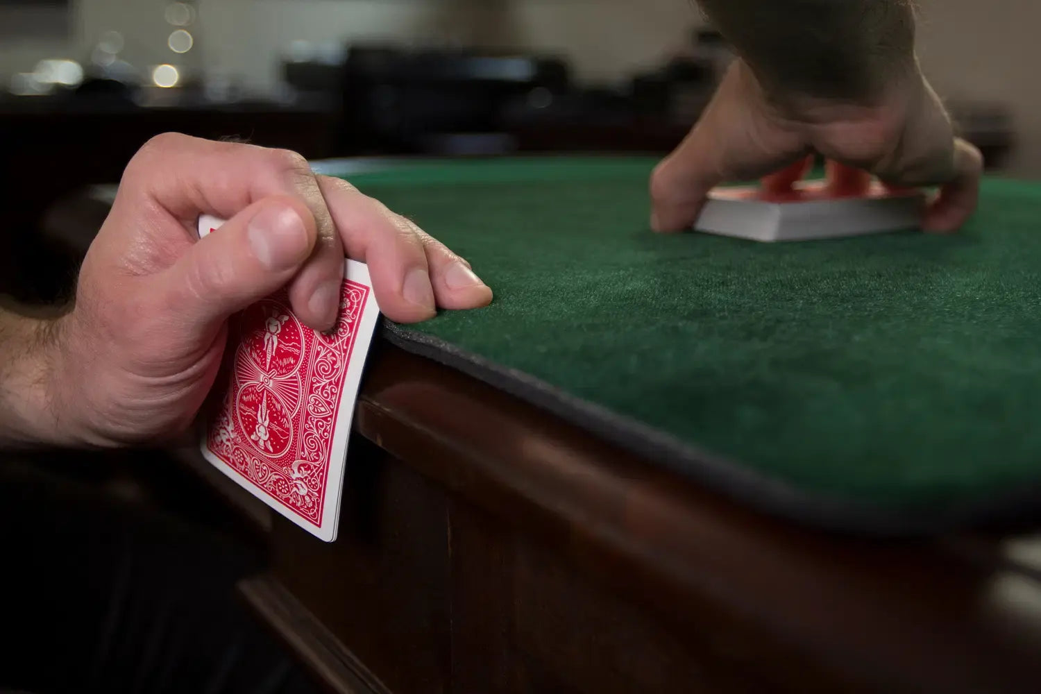 The Art of Poker Cheating: How Marked Cards Give You an Edge